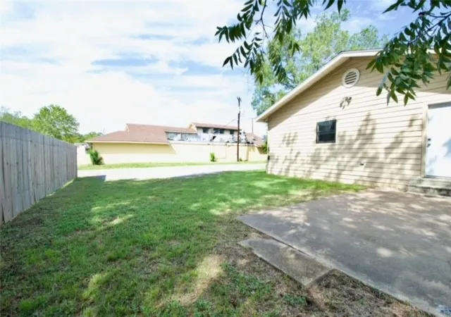 Homes for sale in Mexia, TX | 816 E Milam St, Mexia, TX 76667 | MLS# 226634