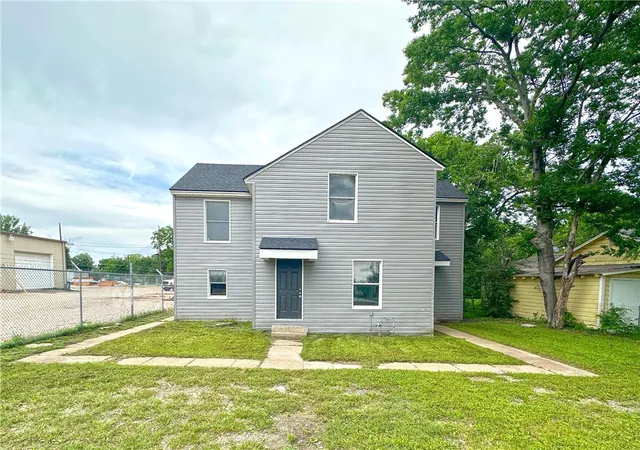 Photo 1 of Multi family home for sale at 1312 S 30th St, Waco, TX 76711 | MLS# 225746 | Listing updated on 2026-07-17