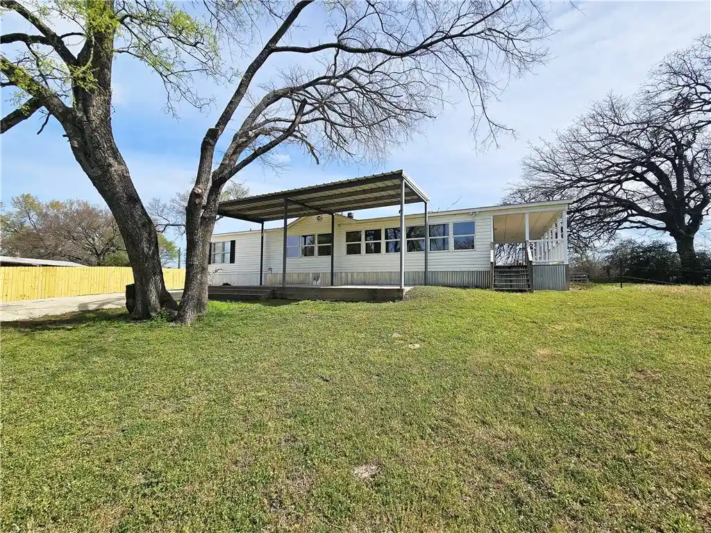Photo 1 of Manufactured home for sale at 102 Lcr 828, Donie, TX 75838 | MLS# 229052 | Listing updated on 2026-02-26