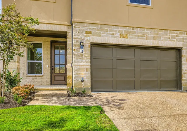 Photo 3 of Sale Pending at 3520 Chivalry Ln, The Colony, TX 75056 | MLS# 20880370 | Listing updated on 2026-08-25