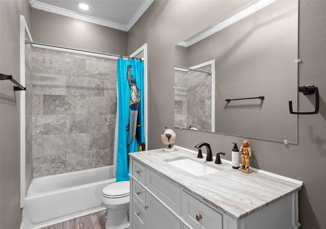 Photo 3 of Single family home for sale at 63 Live Oak St, Alvarado, TX 76009 | MLS# 20885689 | Listing updated on 2026-10-05