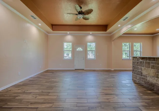 Photo 30 of Single family home for sale at 3024 Red Oak Dr, Granbury, TX 76048 | MLS# 20886607 | Listing updated on 2026-09-17