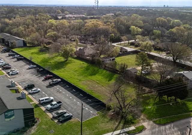Photo 4 of Sale Pending at 5324 Broadway Blvd, Garland, TX 75043 | MLS# 20860492 | Listing updated on 2026-08-26