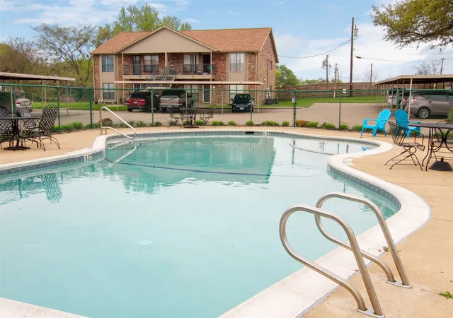 Homes for sale in Gun Barrel City, TX | 849 S Gun Barrel Lane, Gun Barrel City, TX 75156 | Houzeo
