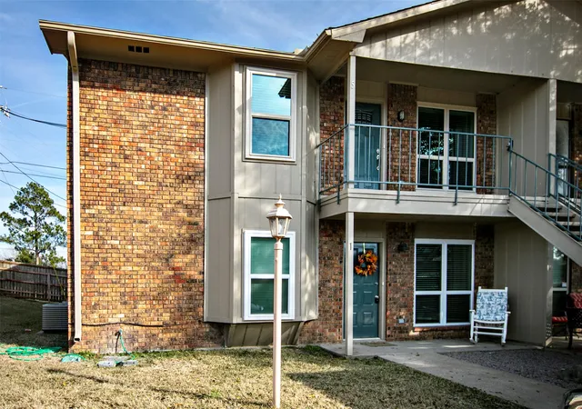 Homes for sale in Gun Barrel City, TX | 849 S Gun Barrel Ln #F5, Gun Barrel City, TX 75156 | MLS# 20890126