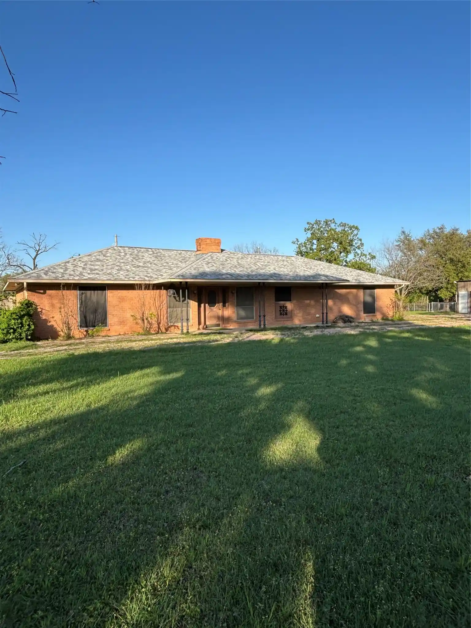 Photo 1 of Single family home for sale at 112 Hcr 2117, Whitney, TX 76692 | MLS# 20892976 | Listing updated on 2026-10-22