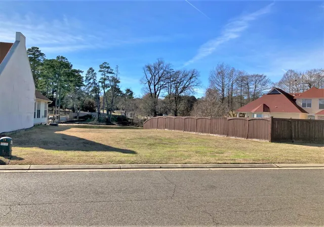 Photo 3 of Land for sale at 5860 S Lakeshore Dr, Shreveport, LA 71119 | MLS# 20898782 | Listing updated on 2026-08-31