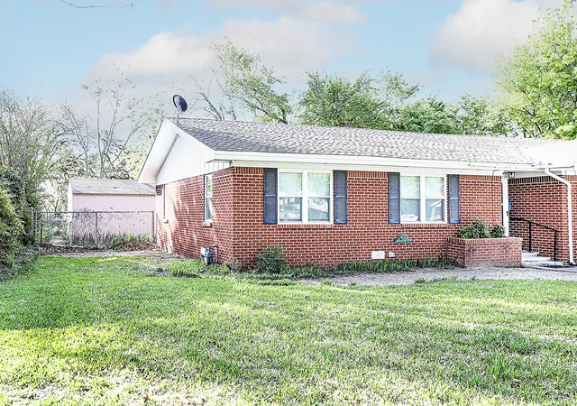 Homes for sale in Bowie, TX | 1209 Pebble St, Bowie, TX 76230 | MLS# 20899514
