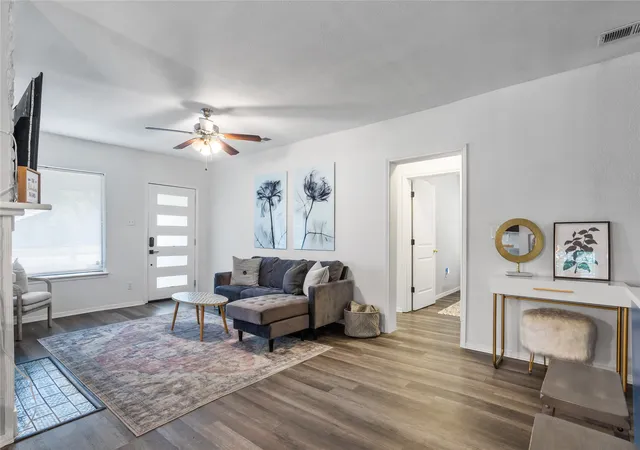 Photo 2 of Single family home for sale at 4040 Carolyn Rd, Fort Worth, TX 76109 | MLS# 20901343 | Listing updated on 2026-08-26