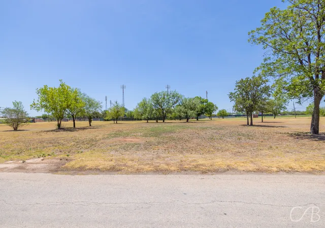 Photo 1 of Land for sale at 1417 Lowden St, Abilene, TX 79601 | MLS# 20907928 | Listing updated on 2026-07-28