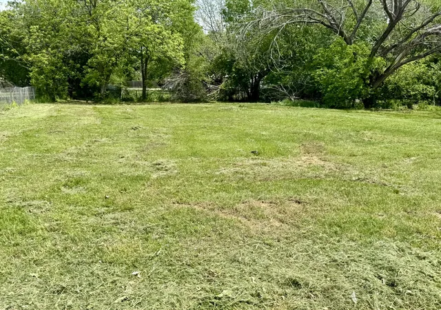 Homes for sale in Bowie, TX | 205 W Houston St, Bowie, TX 76230 | MLS# 20906982