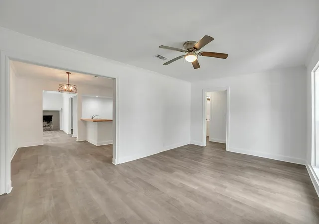 Homes for sale in Paris, TX | 805 20th St Se, Paris, TX 75460 | MLS# 20908761