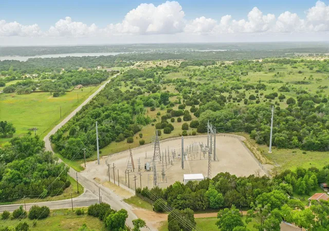 Photo 1 of Land for sale at 4500 White Settlement Rd, Weatherford, TX 76087 | MLS# 20909966 | Listing updated on 2026-08-19