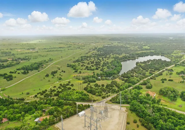 Photo 2 of Land for sale at 4500 White Settlement Rd, Weatherford, TX 76087 | MLS# 20909966 | Listing updated on 2026-08-19