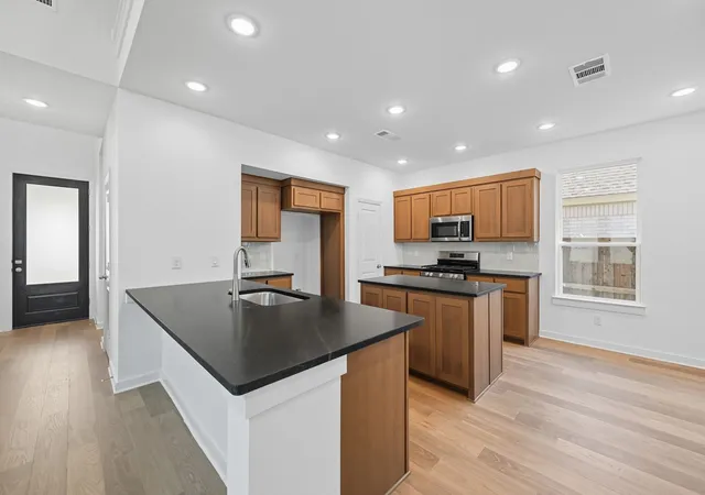 Photo 2 of Single family home for sale at 9204 Persimmon Ln, Forney, TX 75126 | MLS# 20911334 | Listing updated on 2026-08-22