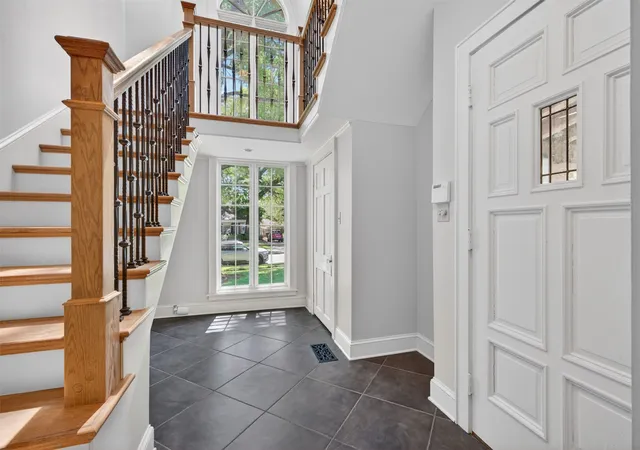 Photo 3 of Single family home for sale at 408 Oneonta St, Shreveport, LA 71106 | MLS# 20911553 | Listing updated on 2026-10-04