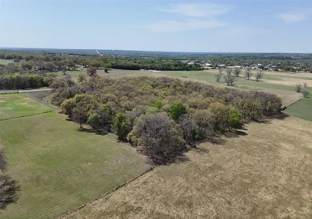 Homes for sale in Iredell, TX | 280 Private Road 2162, Iredell, TX 76649 | MLS# 20911970