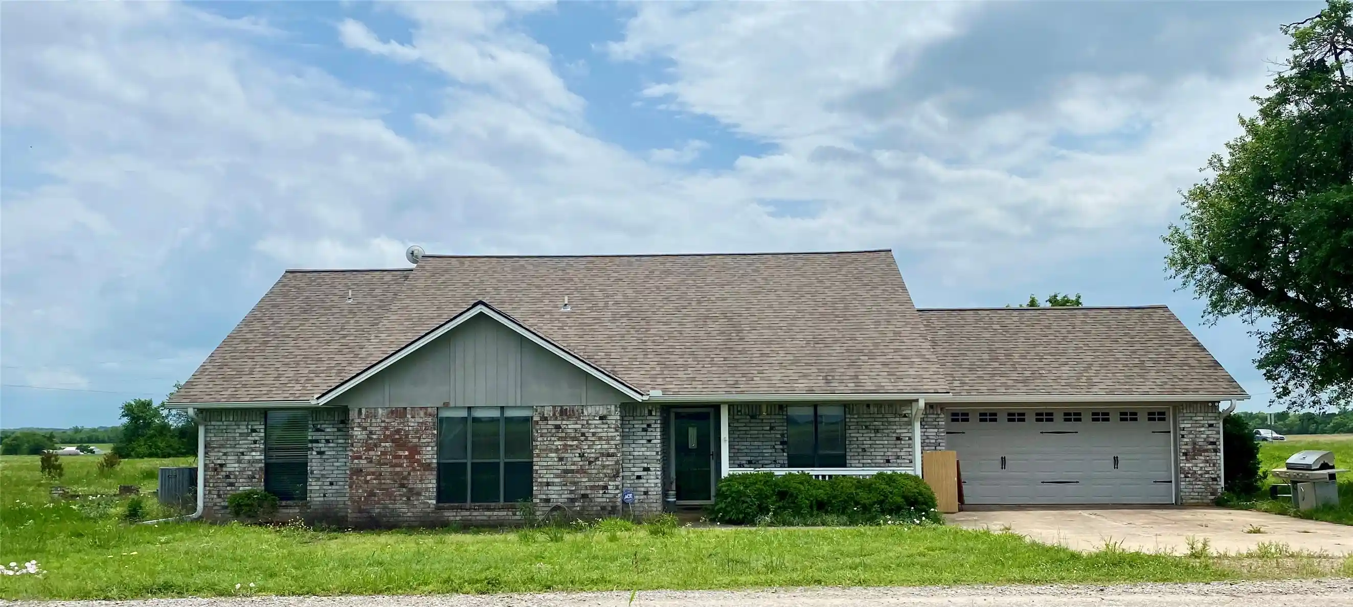 Photo 1 of Single family home for sale at 218 County Road 2992, Windom, TX 75492 | MLS# 20912902 | Listing updated on 2026-10-09