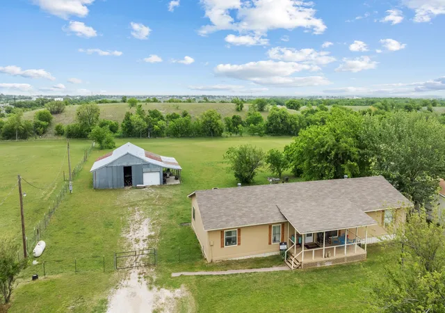 Homes for sale in Justin, TX | 18025 Tydings Rd, Justin, TX 76247 | MLS# 20907070