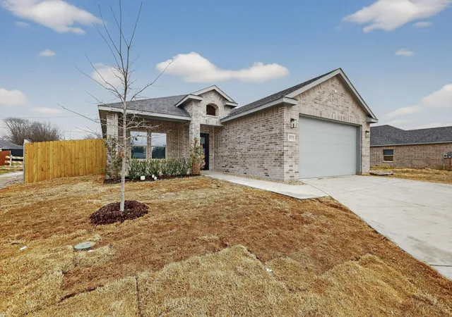 2nd image of 10190 Budtime Ln, Dallas, TX 75217 | MLS# 20919454