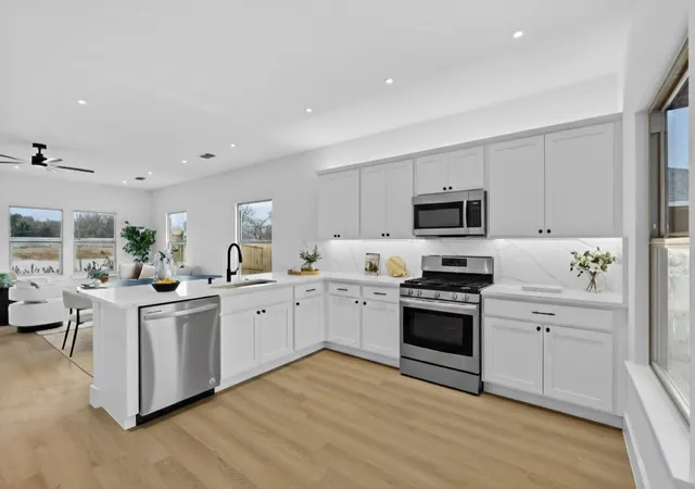 3rd image of 10190 Budtime Ln, Dallas, TX 75217 | MLS# 20919454