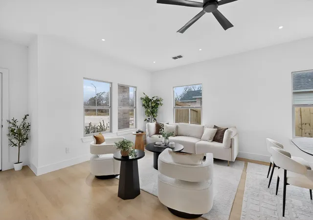 5th image of 10190 Budtime Ln, Dallas, TX 75217 | MLS# 20919454