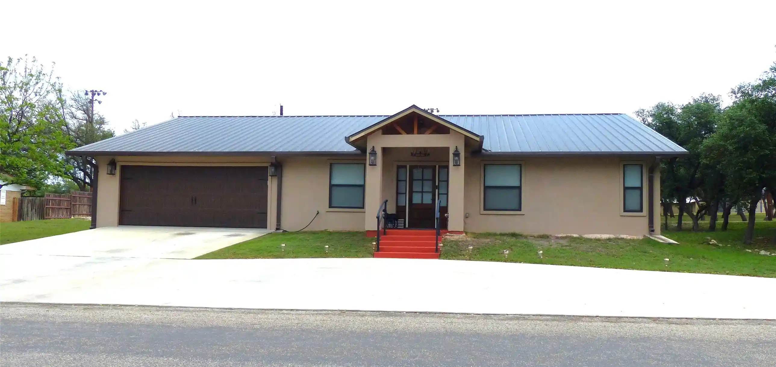 Single family home for sale at 125 Parkview, Brady, TX 76825 | MLS# 20922578