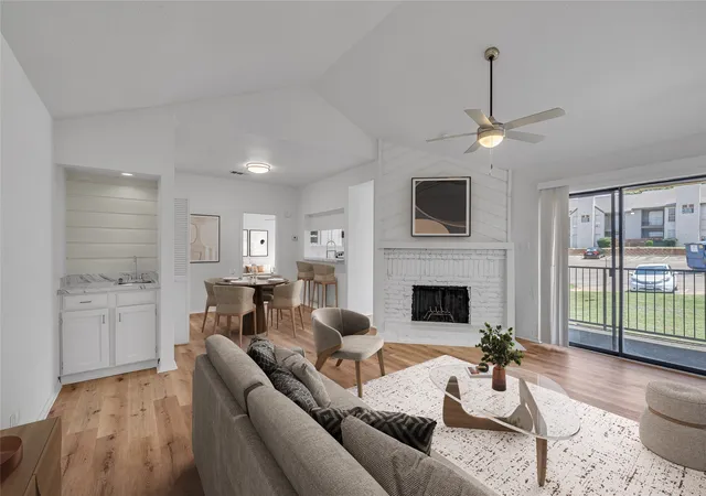 2nd image of 6042 Stoneybrook Dr, Fort Worth, TX 76112 | MLS# 20890130