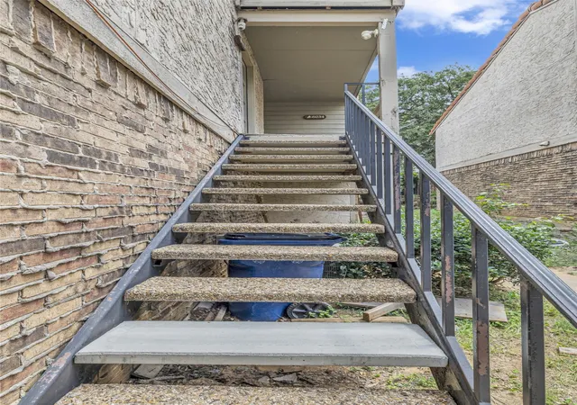 Photo 3 of Sale Pending at 6042 Stoneybrook Dr, Fort Worth, TX 76112 | MLS# 20890130 | Listing updated on 2026-07-17