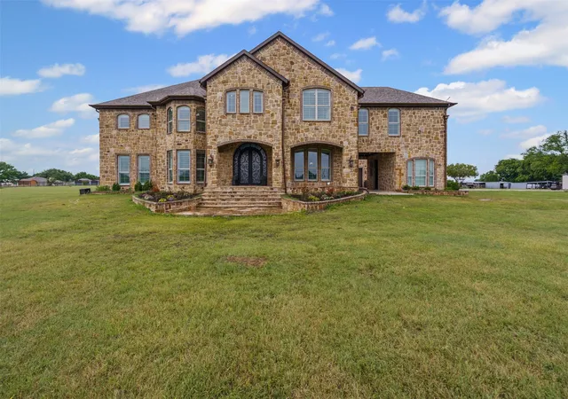 Photo 2 of Sale Pending at 2500 County Road 920, Crowley, TX 76036 | MLS# 20922808 | Listing updated on 2026-09-01