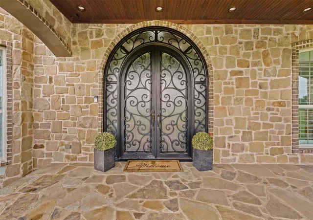Photo 4 of Sale Pending at 2500 County Road 920, Crowley, TX 76036 | MLS# 20922808 | Listing updated on 2026-09-01