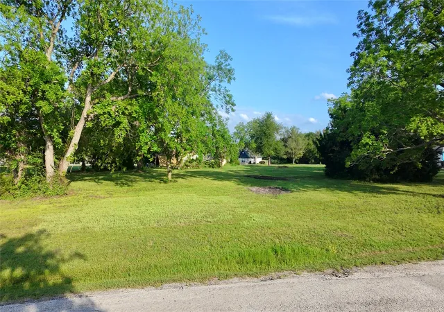 Photo 2 of Land for sale at Lot 71 Shoreline Rd, Kerens, TX 75144 | MLS# 20922992 | Listing updated on 2026-08-26