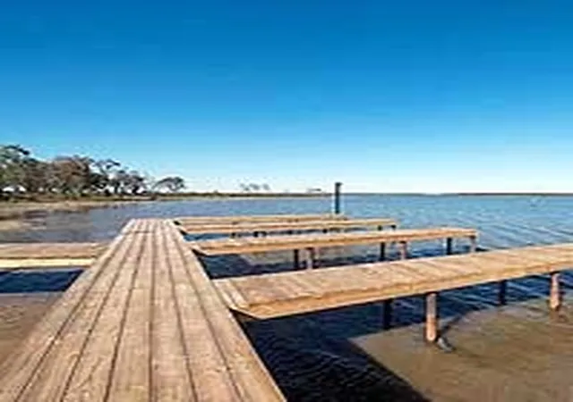 Photo 4 of Land for sale at 8125 Southern Shore Ct, Seven Points, TX 75143 | MLS# 20924790 | Listing updated on 2026-08-19