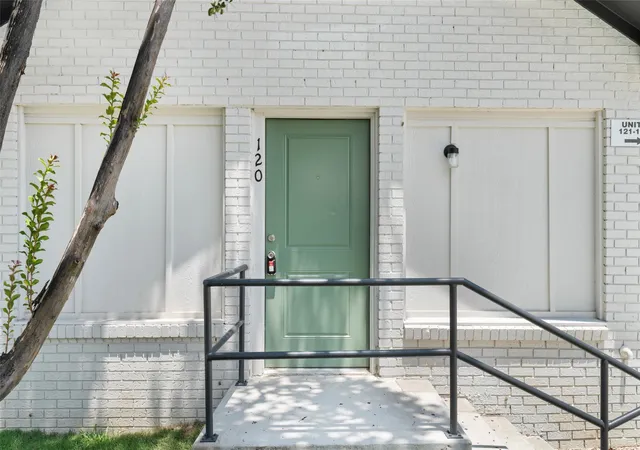 Homes for sale in Mount Pleasant, TX | 316 W 7 Street, Mount Pleasant, TX 75455 | Houzeo