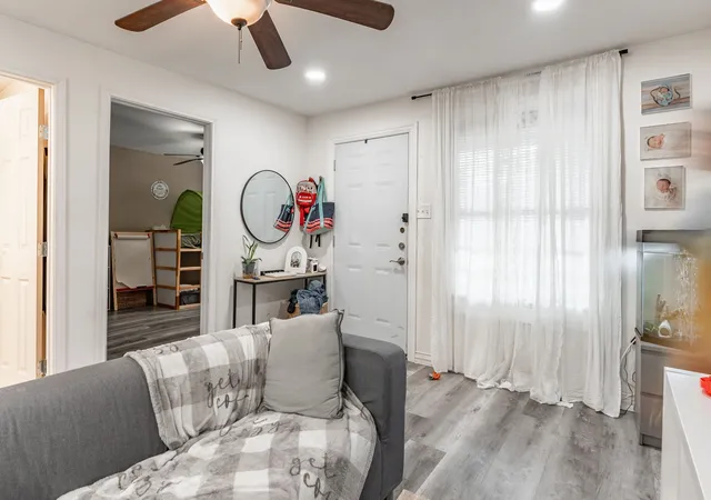 Photo 4 of Single family home for sale at 1100 Hillburn Dr, Dallas, TX 75217 | MLS# 20926411 | Listing updated on 2026-08-17