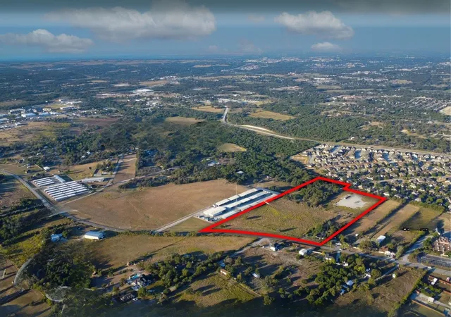 Land for sale at 705 N Oakridge Dr, Weatherford, TX 76087 | MLS# 20929854