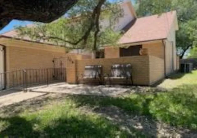 Homes for sale in Lampasas, TX | 306 S Arnold St, Lampasas, TX 76550 | MLS# 20936465