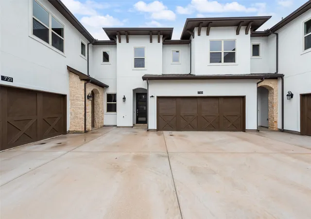 Homes for sale in Lake Dallas, TX | 444 Waters Edge Dr #720, Lake Dallas, TX 75065 | MLS# 20937033