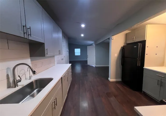 Photo 3 of Single family home for sale at 801 Grande Dr, Mesquite, TX 75149 | MLS# 20941733 | Listing updated on 2026-09-15