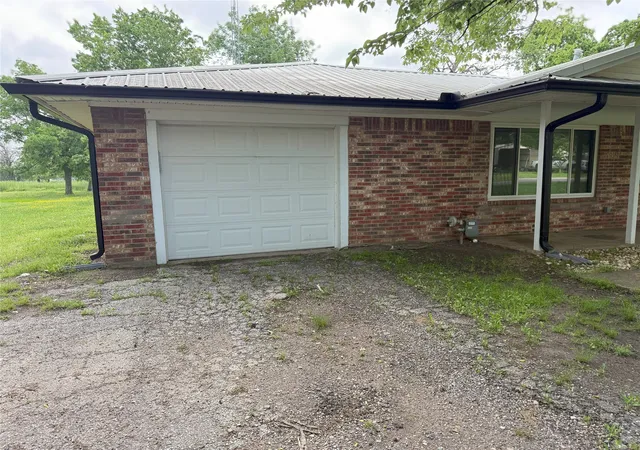 Photo 3 of Single family home for sale at 494 Lannius Rd, Dodd City, TX 75438 | MLS# 20940100 | Listing updated on 2026-09-01