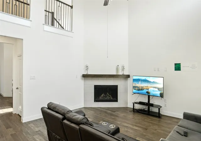 5th image of 616 Evergreen Rd, Little Elm, TX 76227 | MLS# 20942050