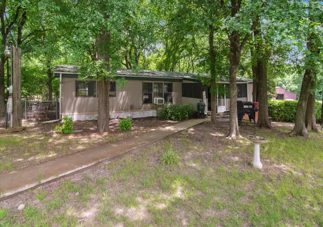 Photo 1 of Manufactured home for sale at 4806 Creekside Rd, Melissa, TX 75454 | MLS# 20946456 | Listing updated on 2026-08-26