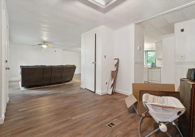 Photo 3 of Manufactured home for sale at 4806 Creekside Rd, Melissa, TX 75454 | MLS# 20946456 | Listing updated on 2026-08-26