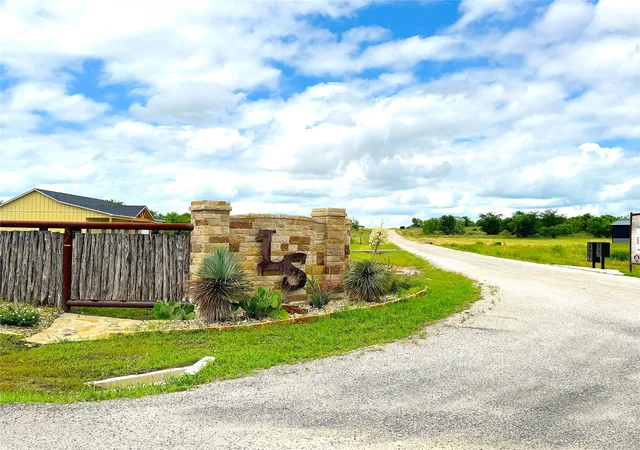 Homes for sale in Perrin, TX | 1020 Goodnight Trl, Perrin, TX 76486 | MLS# 20949366