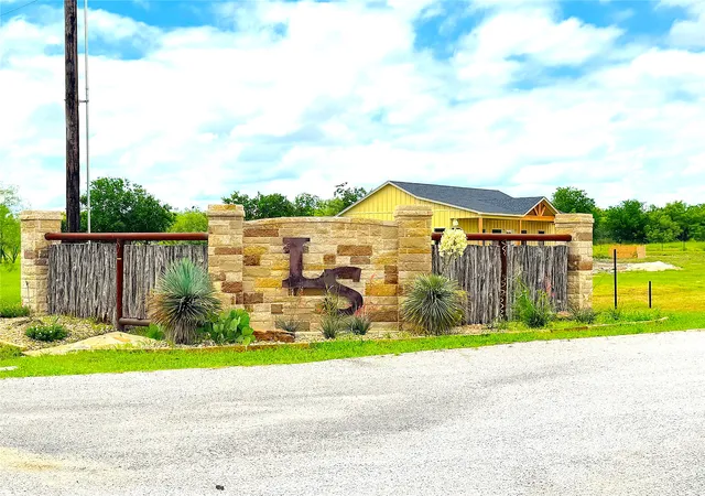 Homes for sale in Perrin, TX | 1020 Goodnight Trl, Perrin, TX 76486 | MLS# 20949366