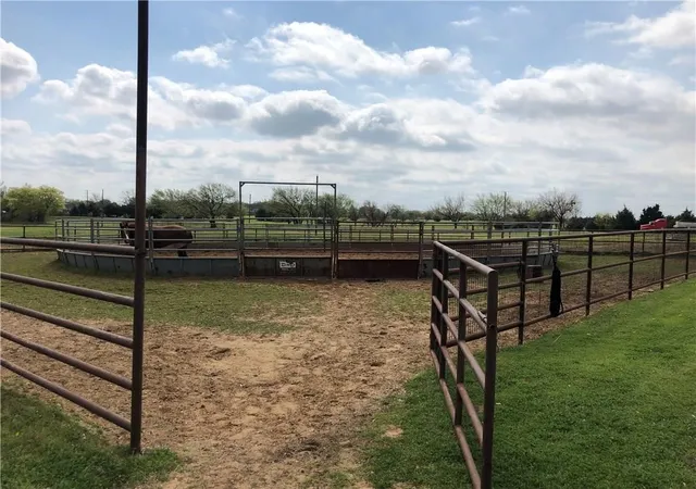 Land for sale at 1000 &1019 Spring Hill Rd, Aubrey, TX 76227 | MLS# 20949923