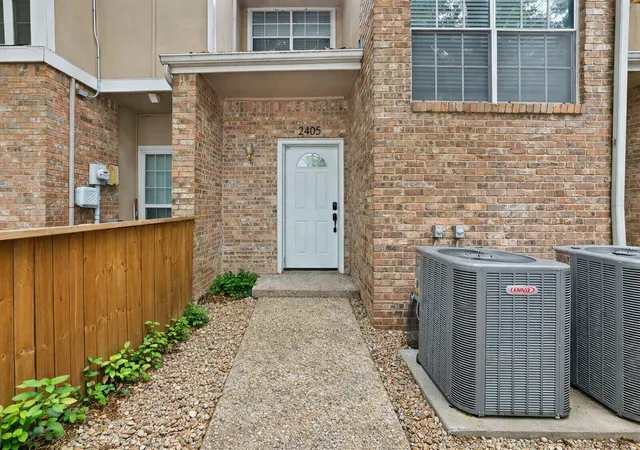 3rd image of 2405 Northlake Ct, Irving, TX 75038 | MLS# 20954991