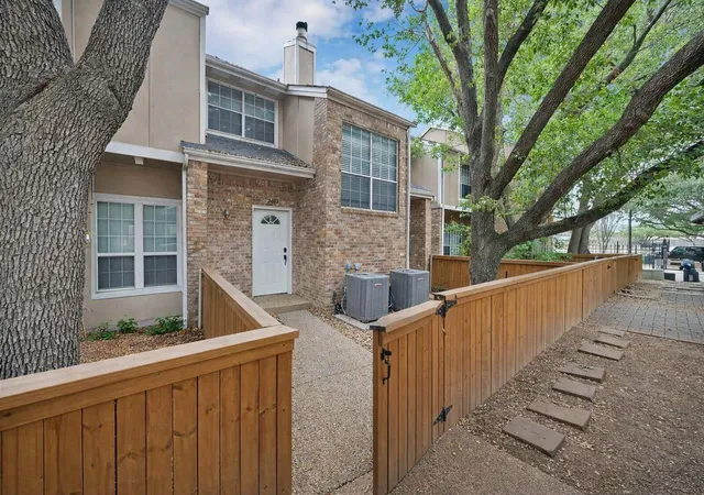 4th image of 2405 Northlake Ct, Irving, TX 75038 | MLS# 20954991