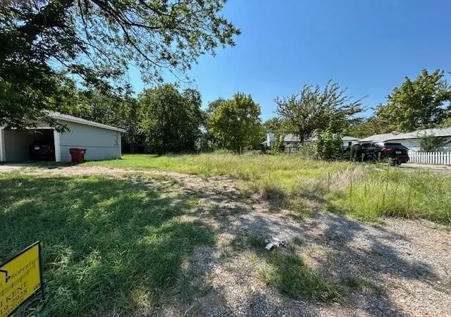 Homes for sale in Bells, TX | 306 S Pecan St, Bells, TX 75414 | MLS# 20955438