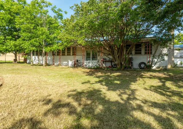 Homes for sale in Whitney, TX | 1089 State Hwy 22, Whitney, TX 76692 | MLS# 20955116